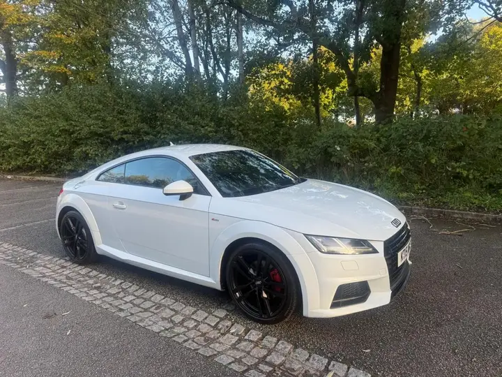 Audi Tt 2015 photo 2