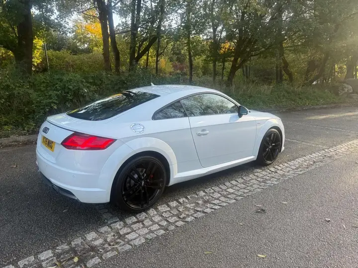 Audi Tt 2015 photo 4