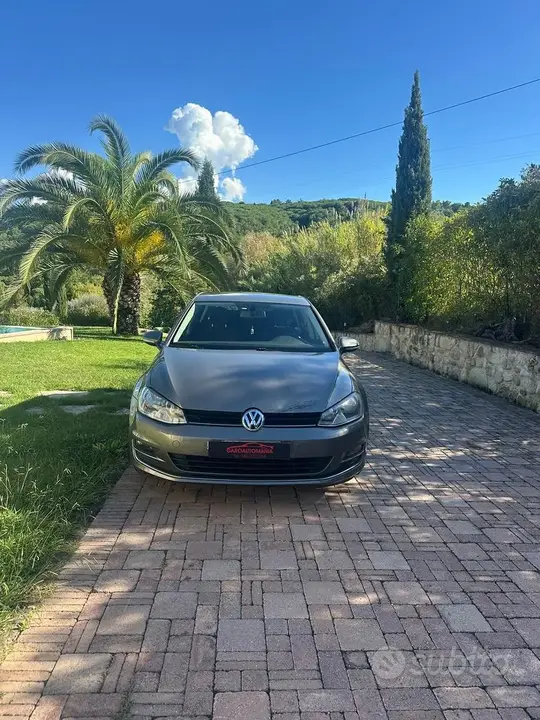 Volkswagen Golf 2013 photo 2