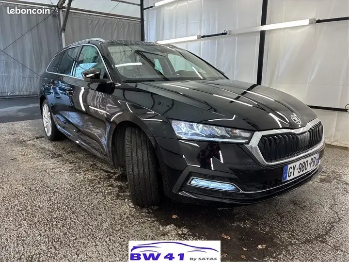 Skoda Octavia 2024 photo 4