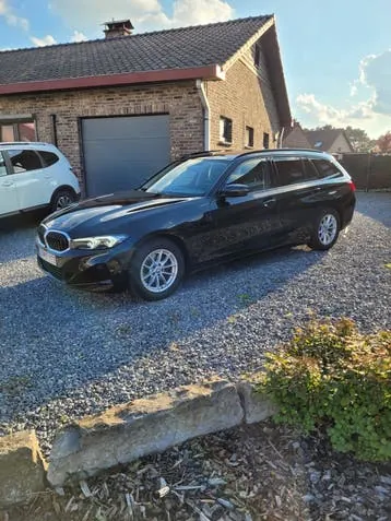 BMW 318I