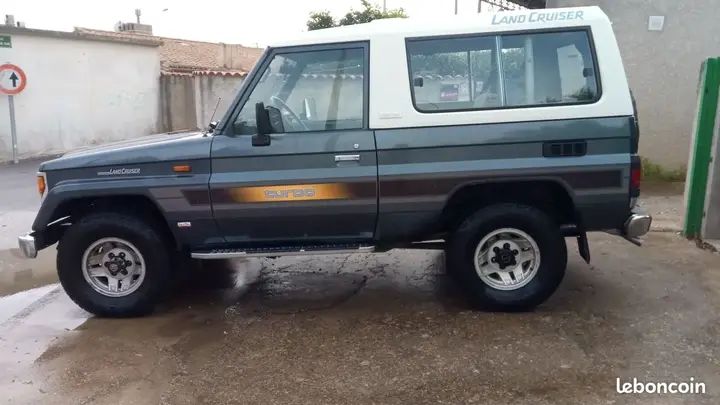 Toyota Land Cruiser