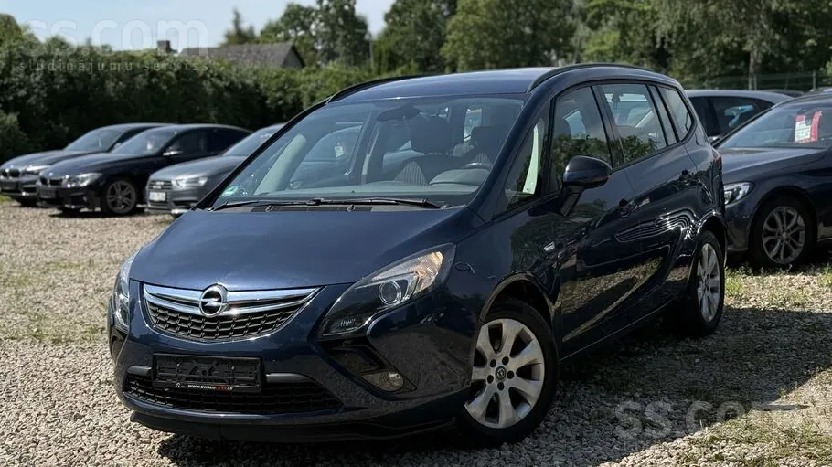 Opel Zafira 2012 photo 2