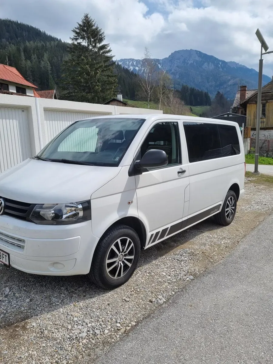 Volkswagen Caravelle 2014 photo 2