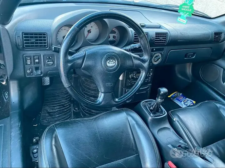 Toyota Mr2 2000 photo 5