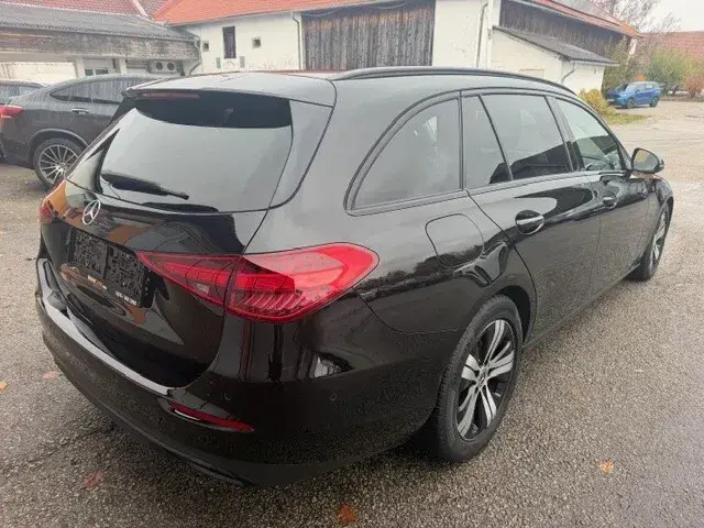 Mercedes-Benz C-Class 2023 photo 3