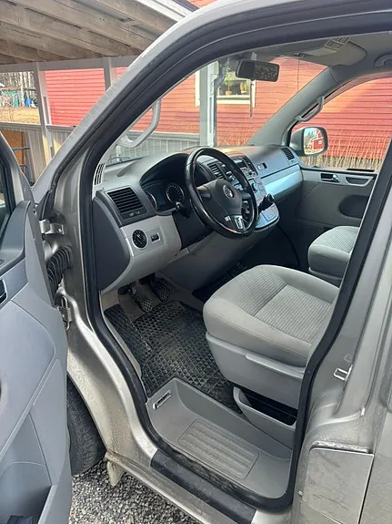 Volkswagen Multivan 2012 photo 3