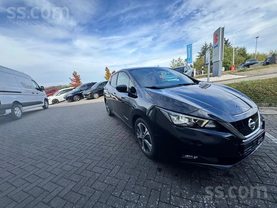 Nissan Leaf 2020 photo 2