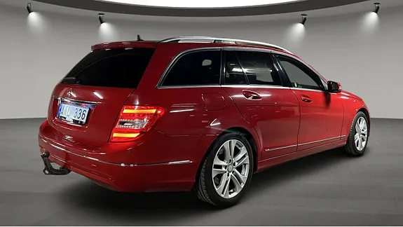 Mercedes-Benz C220 2014 photo 3