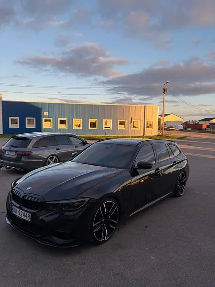 BMW 330E