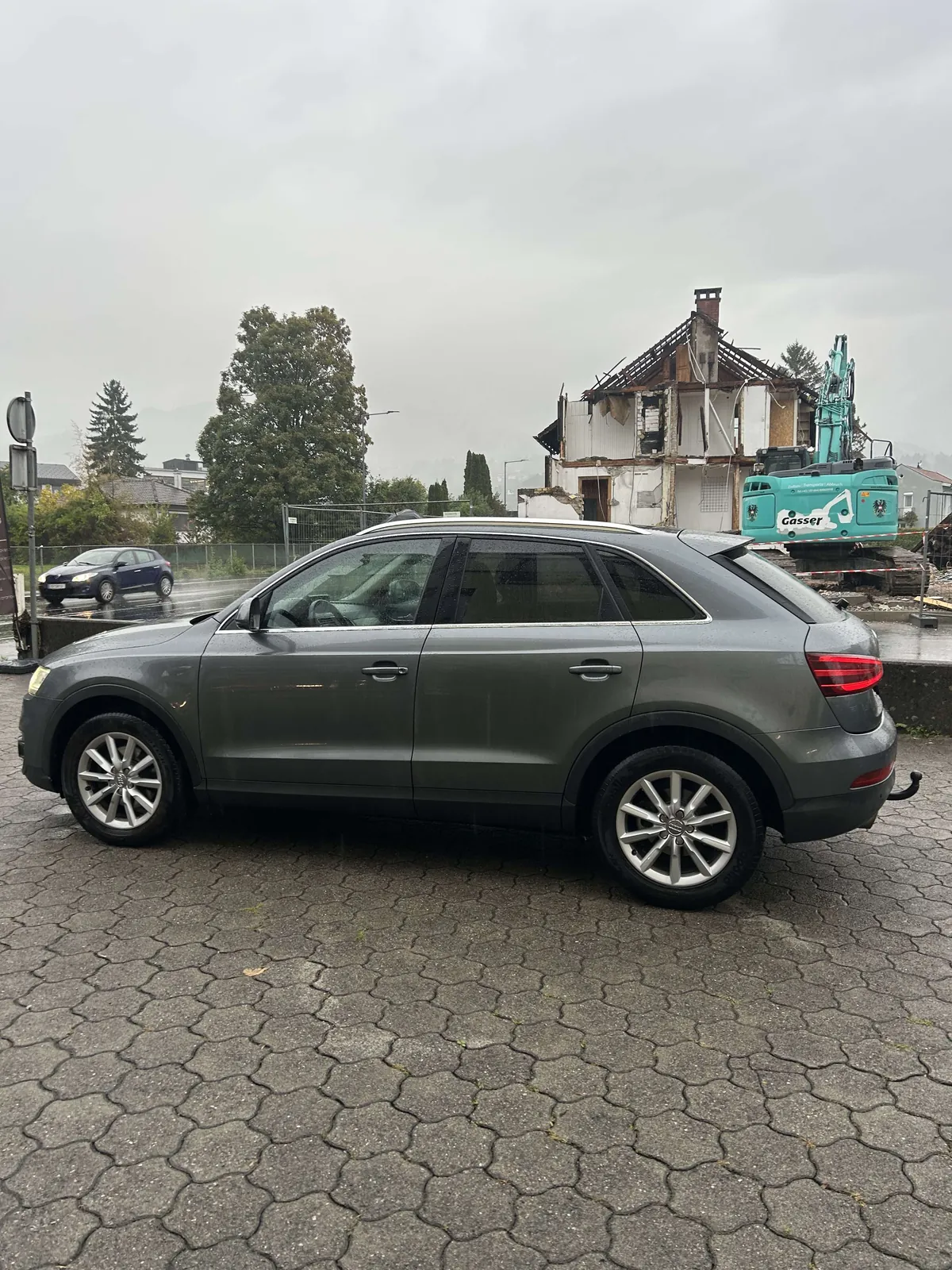 Audi Q3 2011 photo 3