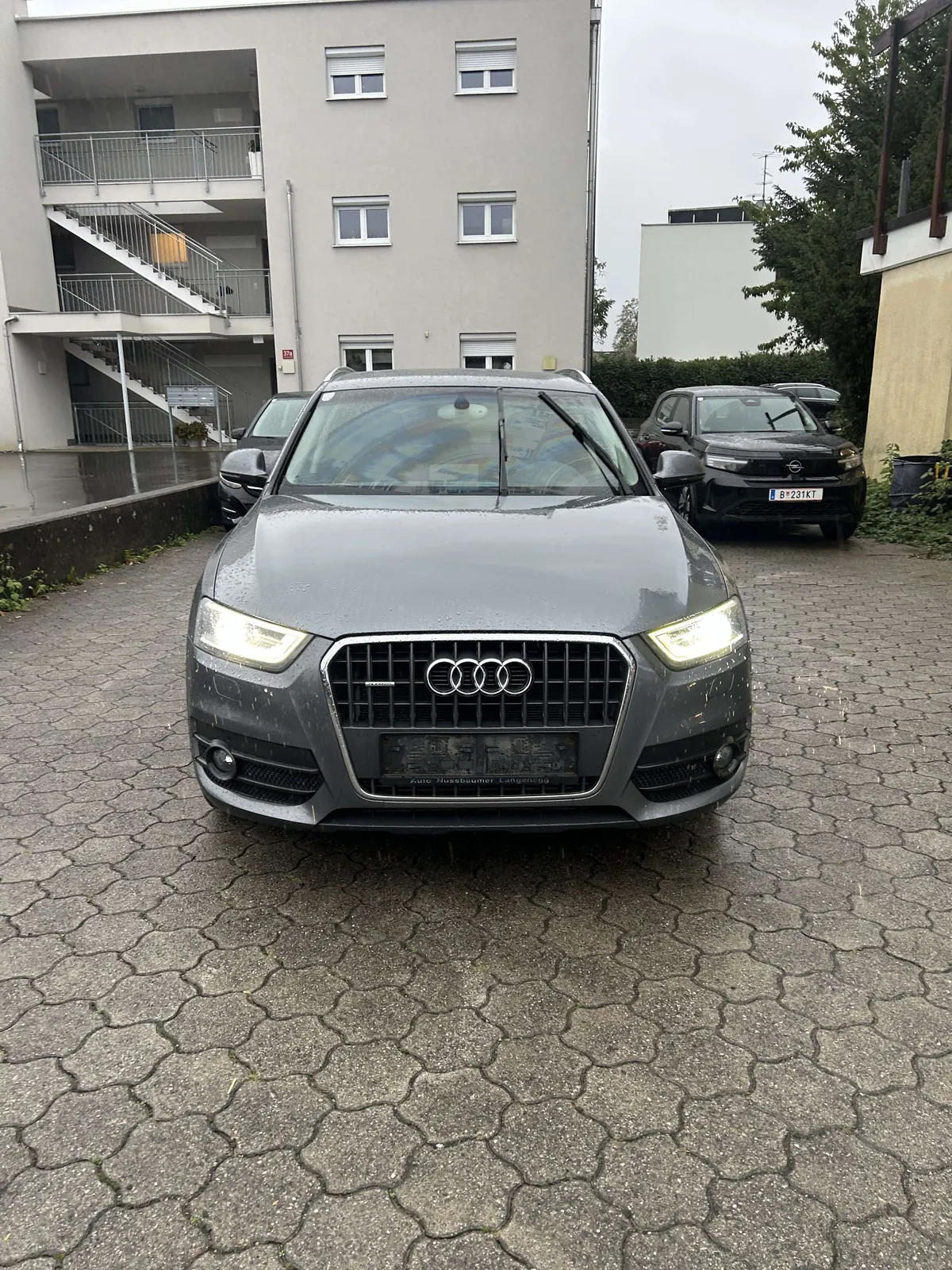 Audi Q3 2011 photo 4