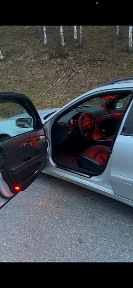 Mercedes-Benz E220 2007 photo 4