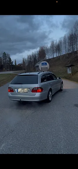 Mercedes-Benz E220 2007 photo 2