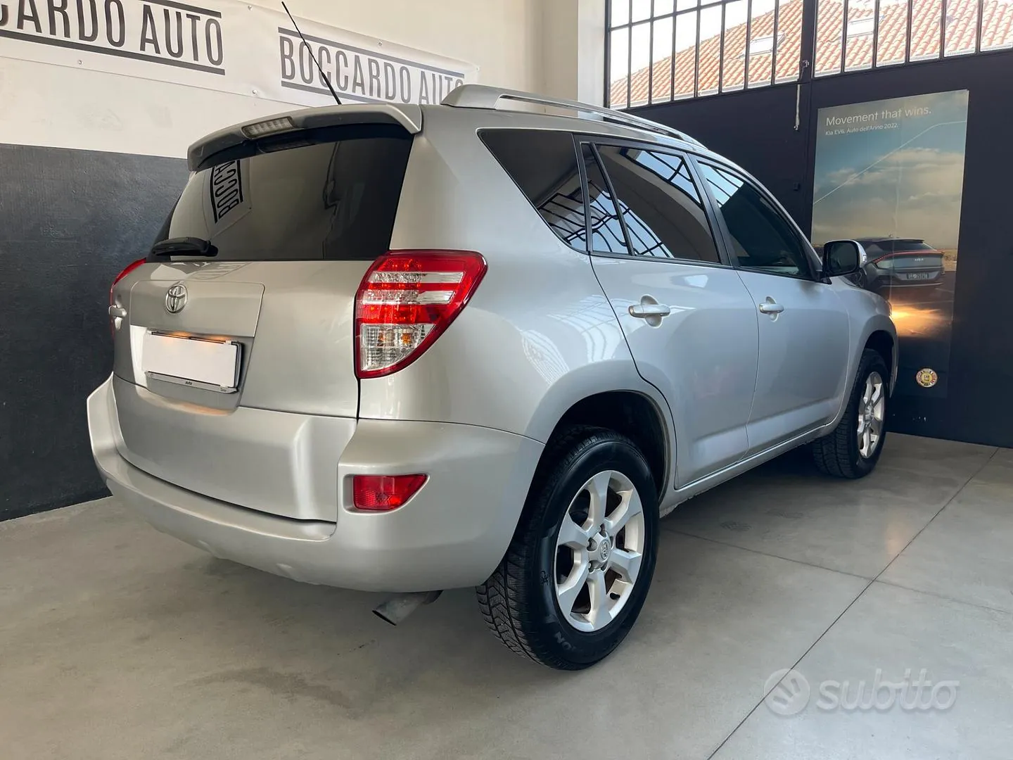 Toyota Rav4 2012 photo 4