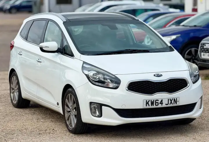 Kia Carens 2015 photo 5