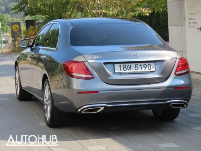 Mercedes-Benz E-Class 2016 photo 4