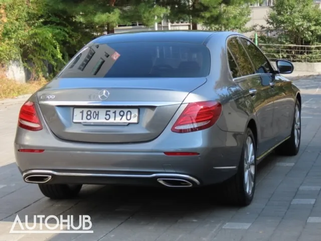 Mercedes-Benz E-Class 2016 photo 3