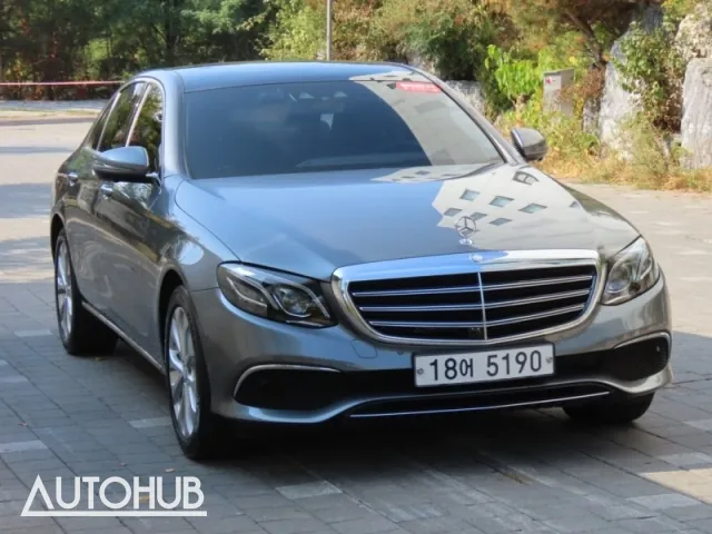 Mercedes-Benz E-Class 2016 photo 2