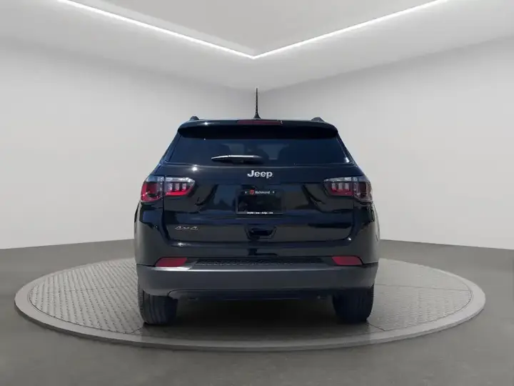 Jeep Compass 2026 photo 5