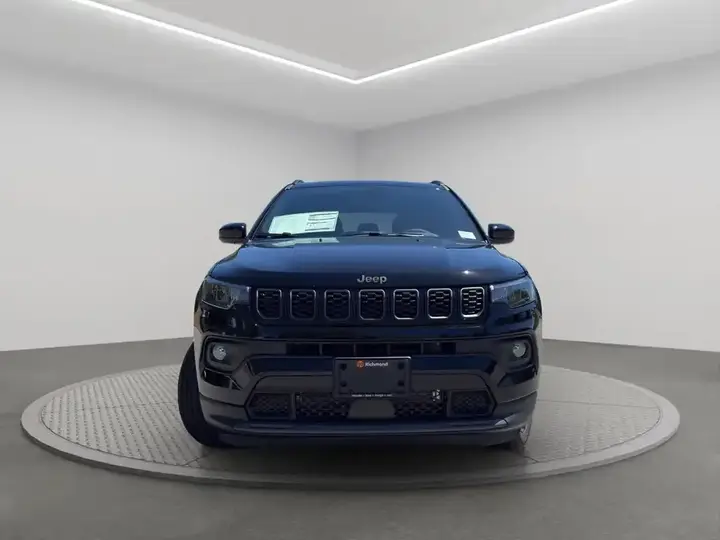 Jeep Compass 2026 photo 2