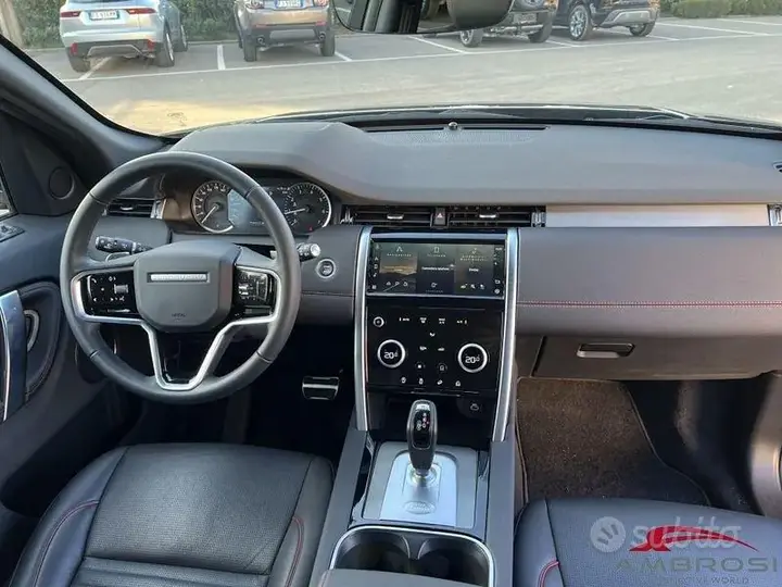 Land Rover Discovery Sport 2022 photo 4