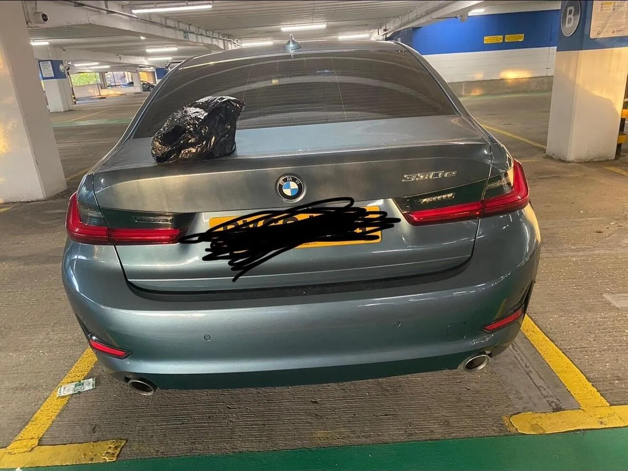 BMW 3 Series 2019 photo 3