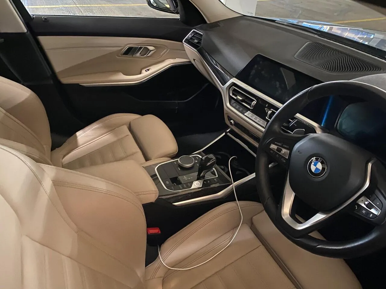 BMW 3 Series 2019 photo 4