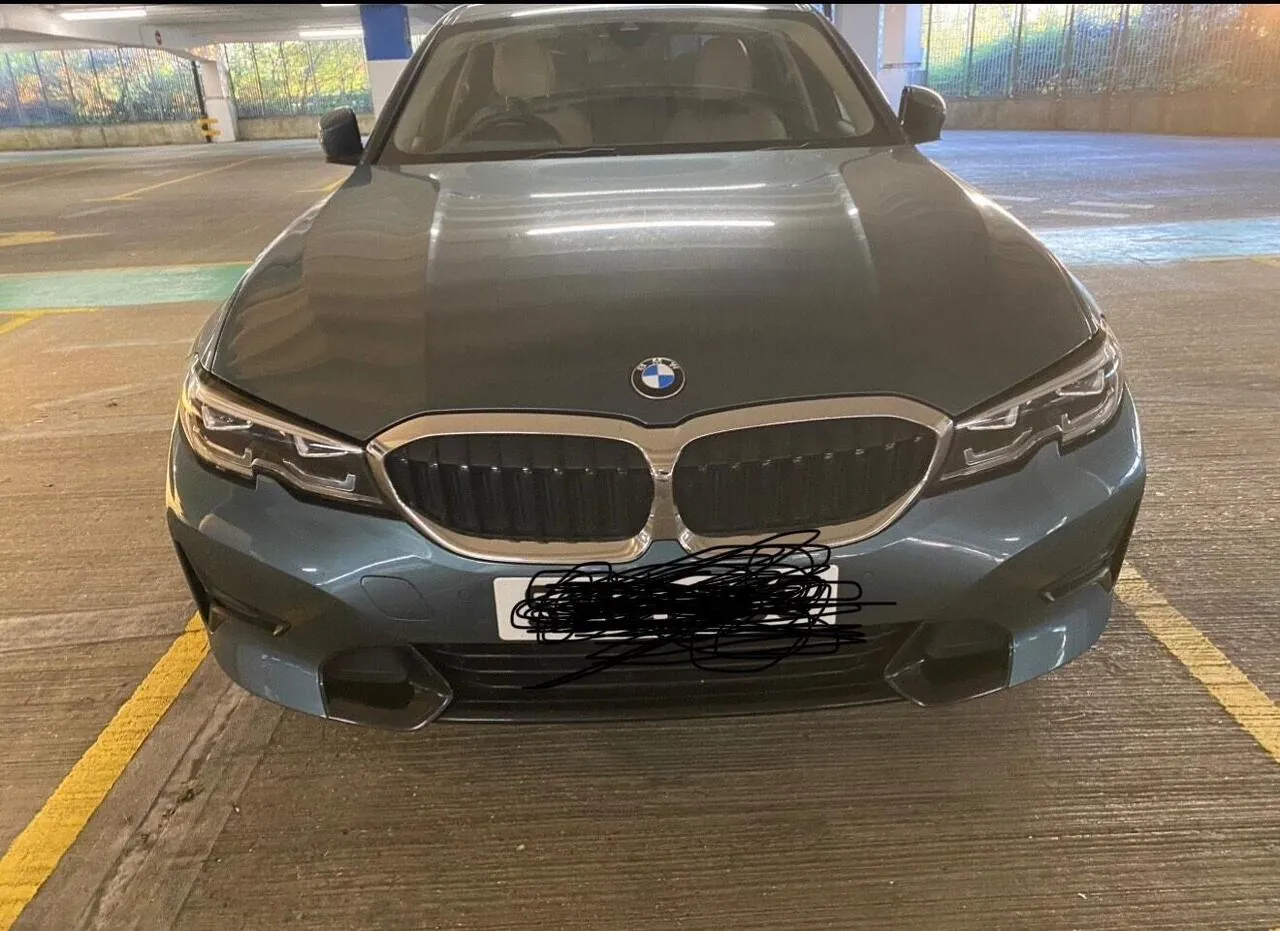 BMW 3 Series 2019 photo 2