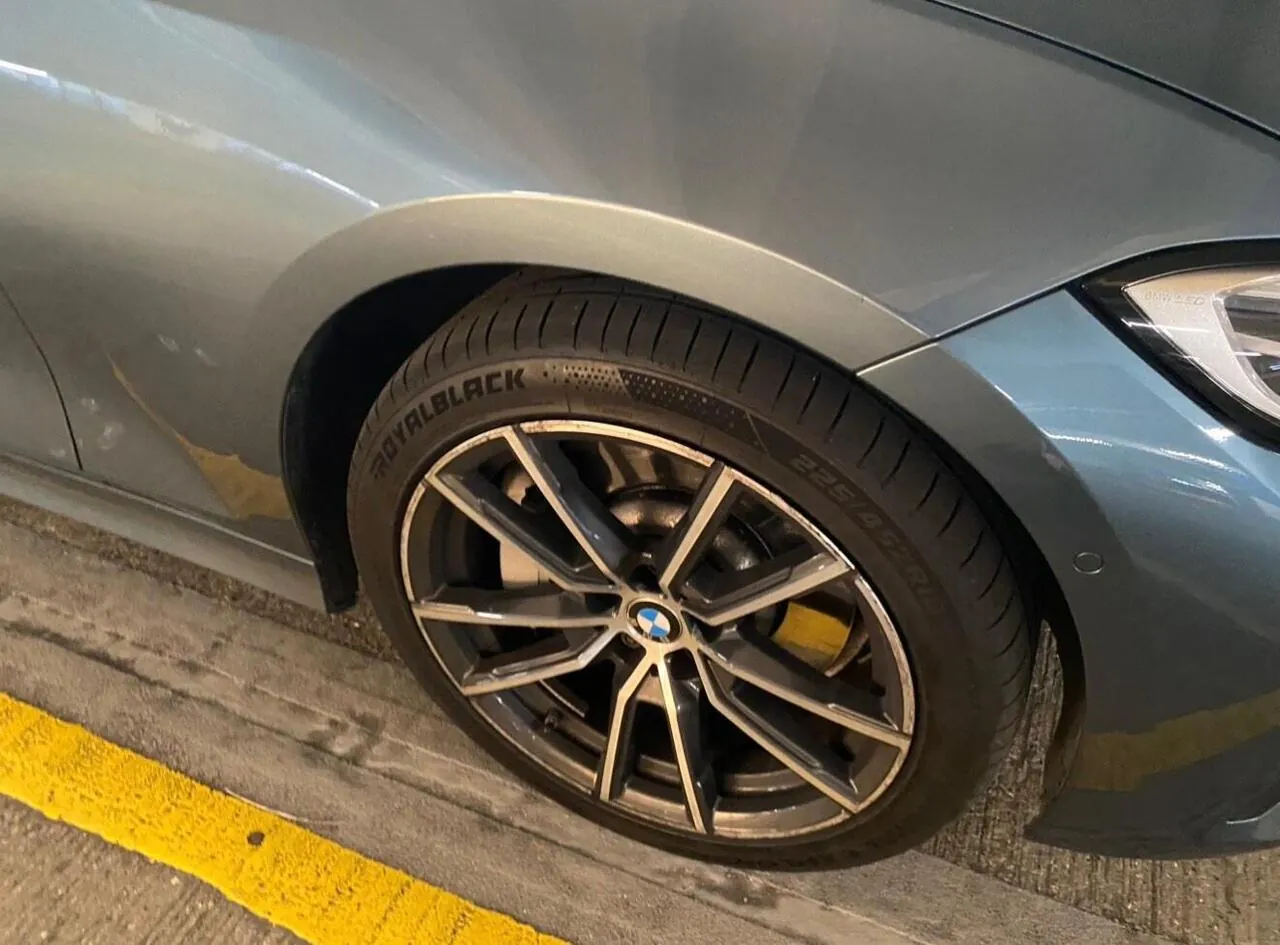 BMW 3 Series 2019 photo 5