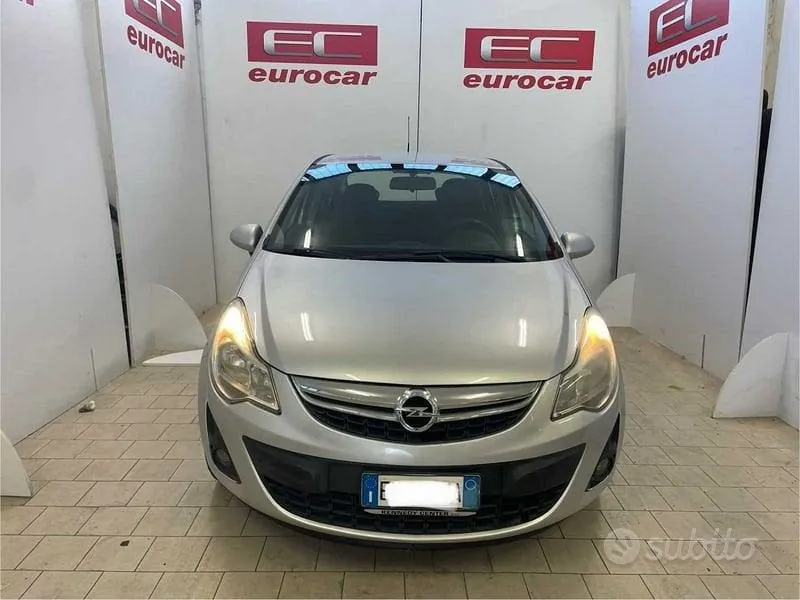 Opel Corsa 2011 photo 3