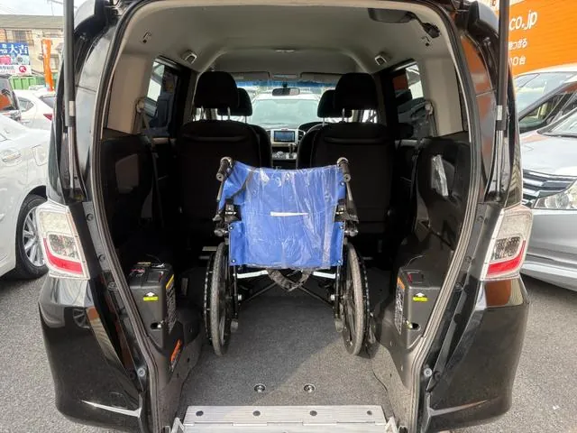 Honda Freed X 2013 photo 4