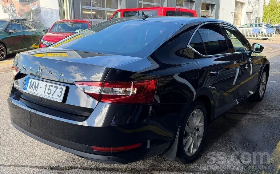 Skoda Superb 2020 photo 4