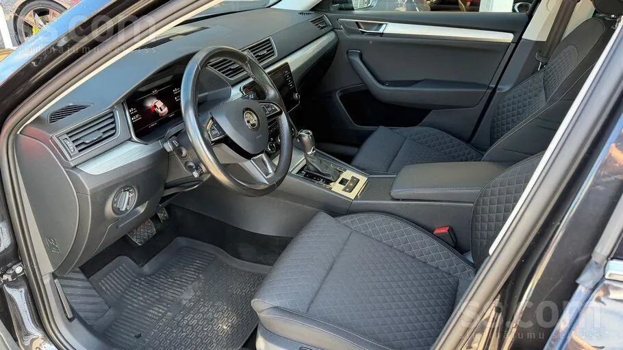 Skoda Superb 2020 photo 5