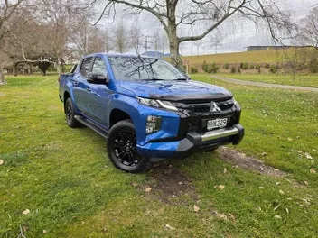 Mitsubishi Triton 2021 photo 2