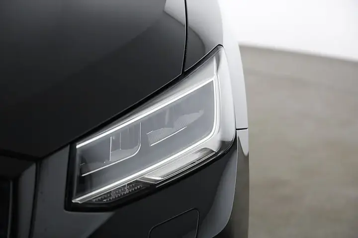 Audi Q2 2023 photo 2
