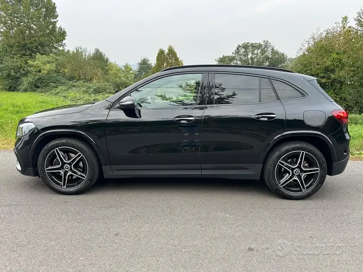 Mercedes-Benz Gla 200 2024 photo 4