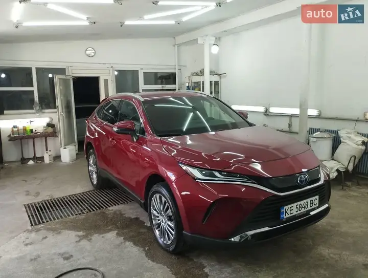 Toyota Venza 2024 photo 3