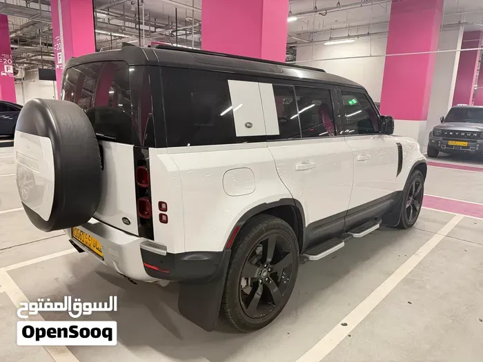 Land Rover Defender 2022 photo 2