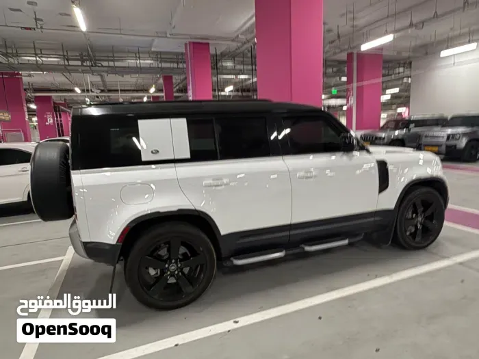 Land Rover Defender 2022 photo 4