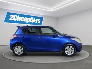 Suzuki Swift 2012 photo 5
