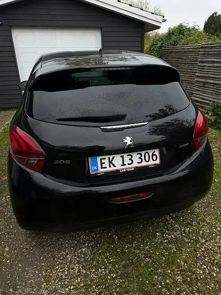 Peugeot 208 2017 photo 5