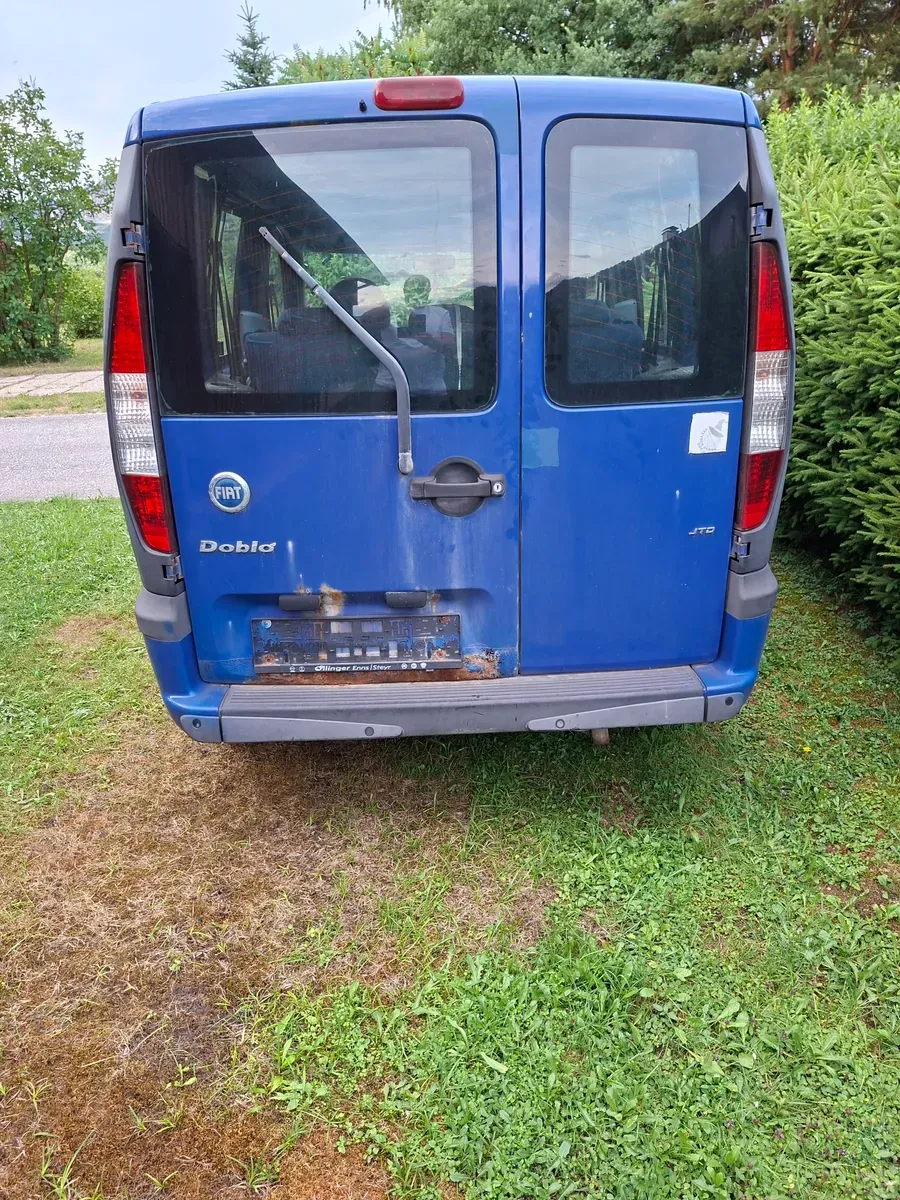 Fiat Doblò 2005 photo 2