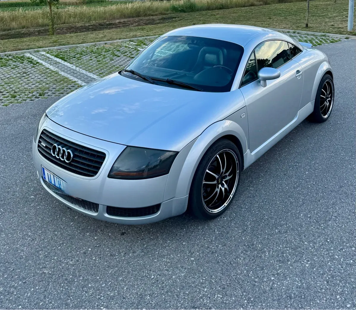 Audi Tt 2000 photo 2