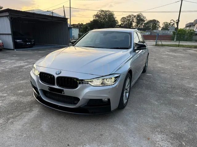 BMW F30