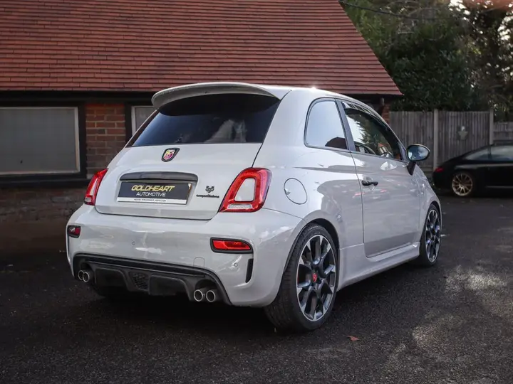 Abarth 595 2018 photo 3