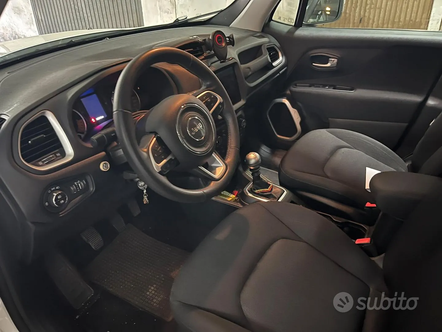 Jeep Renegade 2019 photo 2