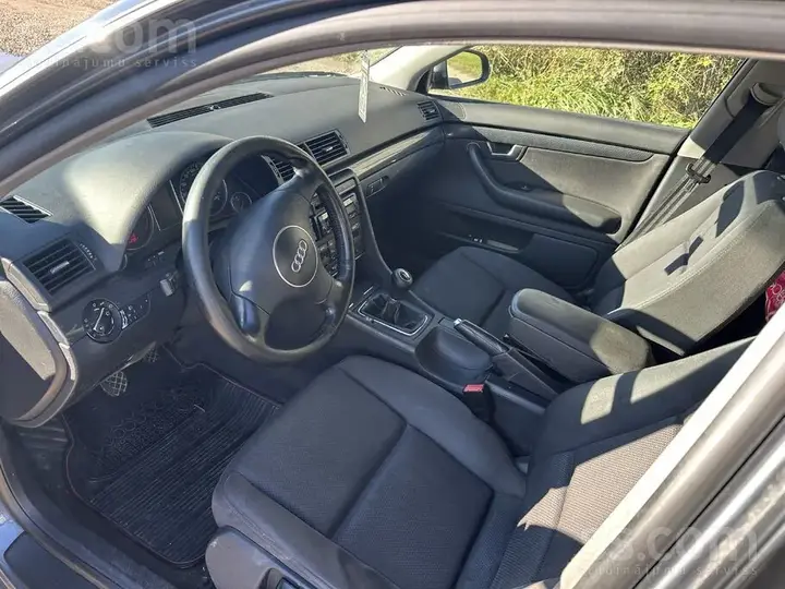 Audi A4 2002 photo 5