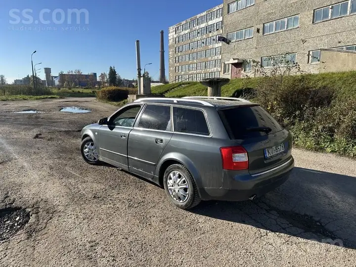 Audi A4 2002 photo 4