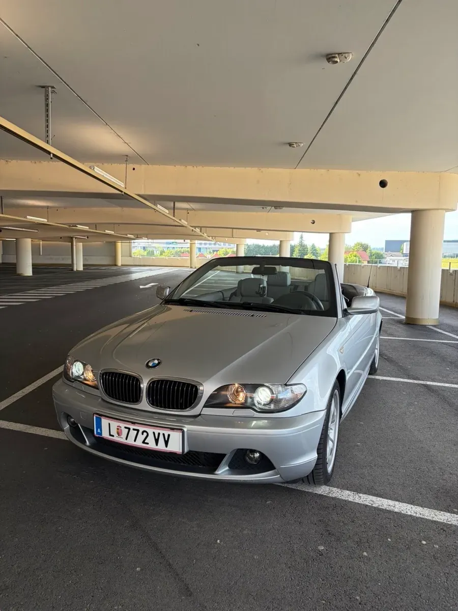 BMW 3 Series 2004 photo 2